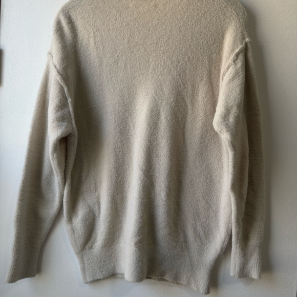 Aritzia Wilfred Free Hush Knit V-Neck Sweater Ivory Cream Soft Nylon Sz 2XS - Picture 8 of 12